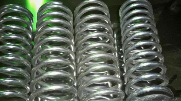 Customized spring in the vibrating sieve