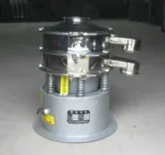 Multilayer vibrating sieve