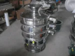 Multilayer vibrating sieve