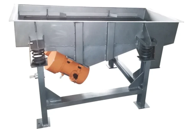 Small type linear vibrating